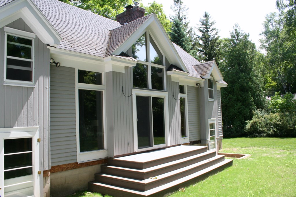 Leland Rentals Lake House